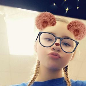 Meet your Posher, Christan